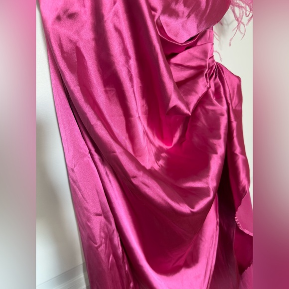 NWT Revolve More To Come Cierra Strapless Feather Wrap Dress in Hot Pink - Picture 3 of 12
